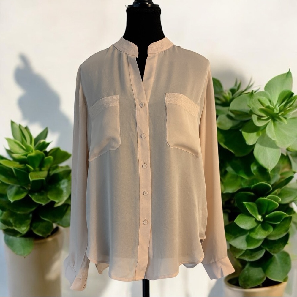 L'AGENCE Tan/Rose Long Sleeve Mandarin Collar Blouse • 100% Silk